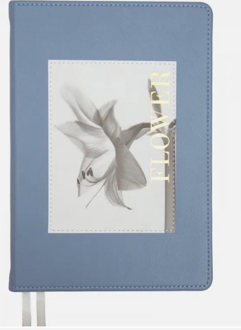 Ежедневник А5, 136л. deVENTE Flower, серо-голубой